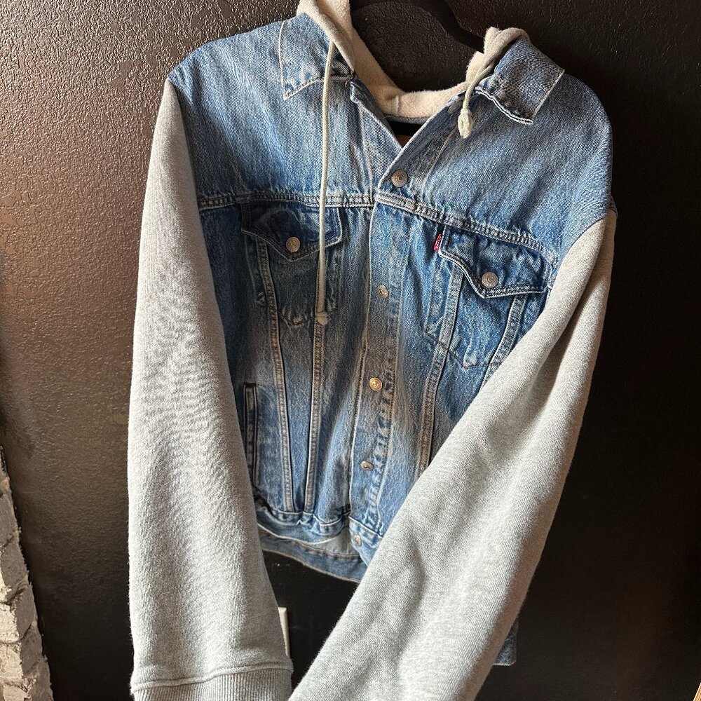 Levi's Hybrid Hoodie Trucker Jacket